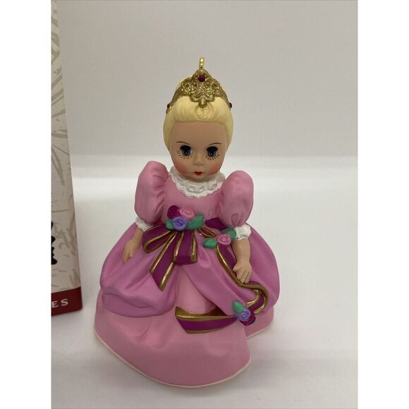 Hallmark Keepsake Ornament Madame Alexander Cinderella Collectors Series 1996 - Picture 2 of 4